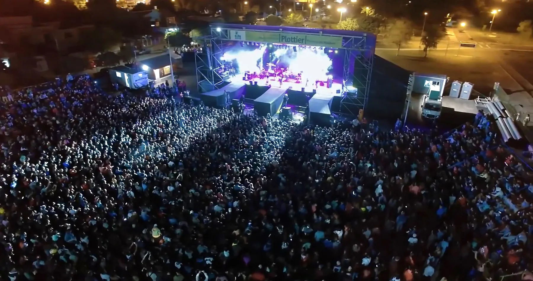 Evento masivo con producción visual de Primate